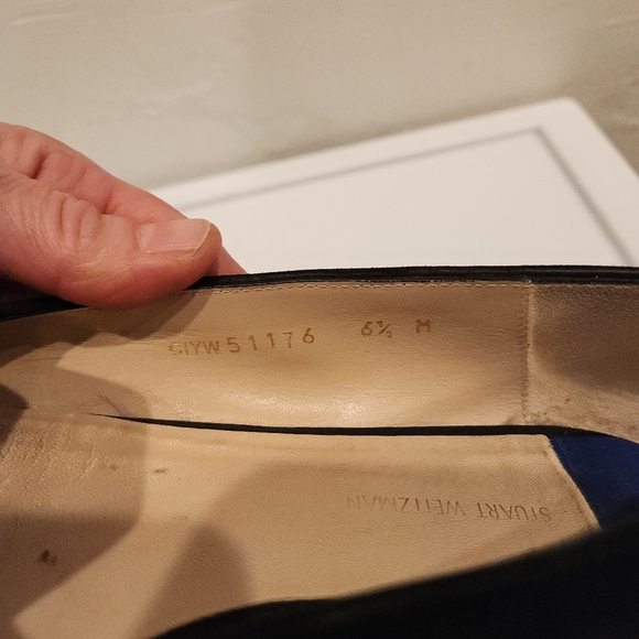 Stuart Weitzman Women's Black Suede Slipknot Signature Flats Size 6.5m - Picture 8 of 9